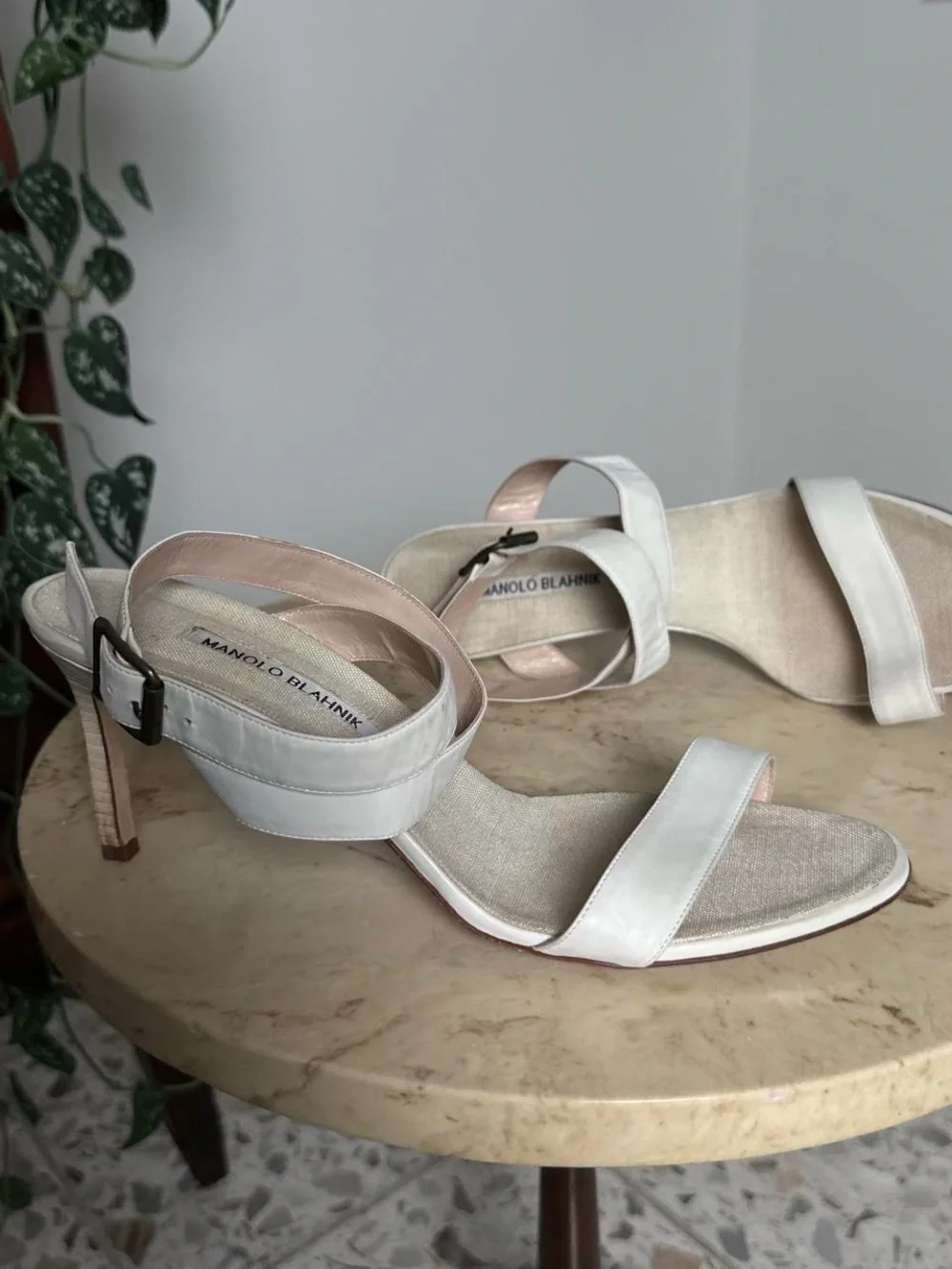 Manolo Blahnik manolo blahnik